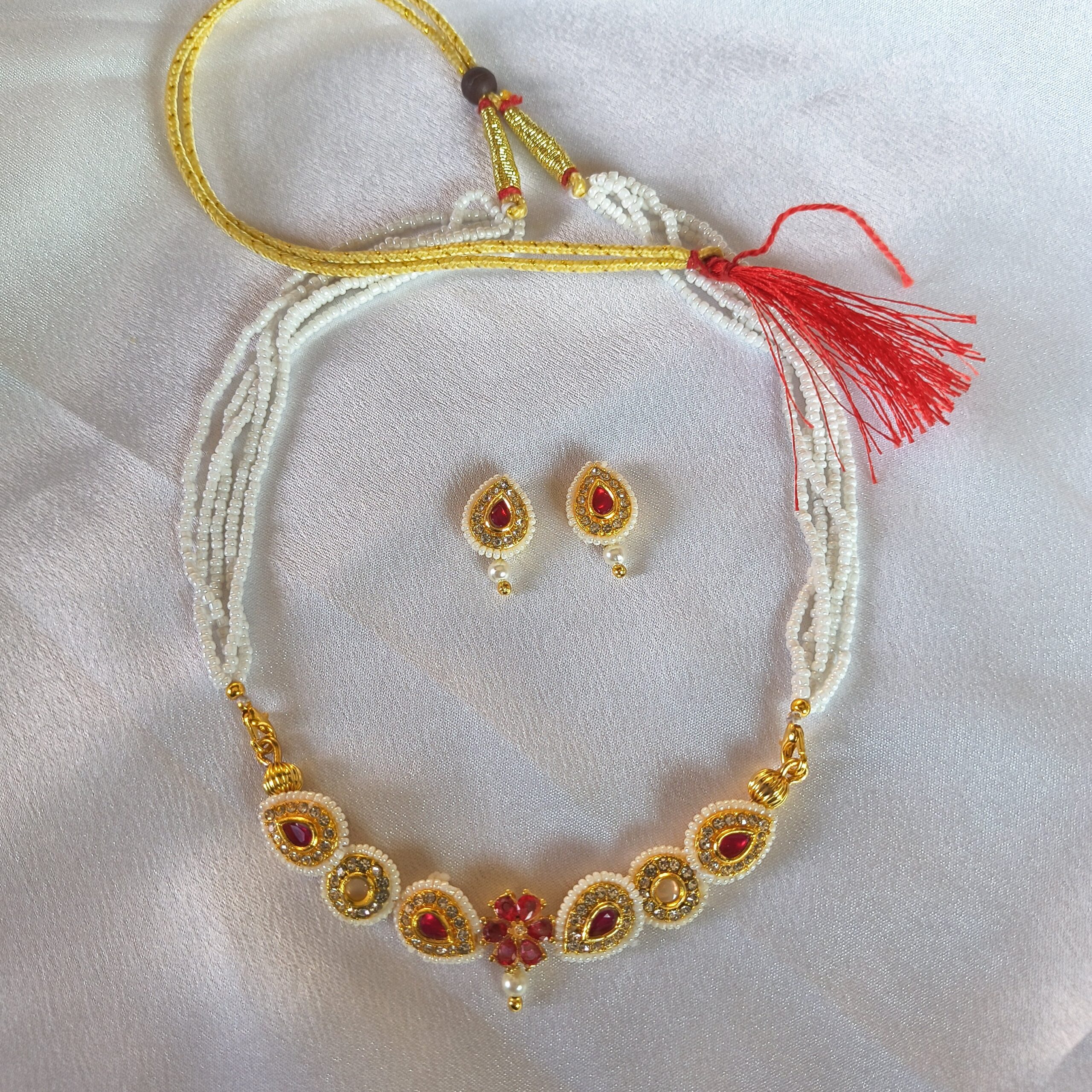 Vintage Kundan Jewellery Necklace Set With Ear Ring - Image 3