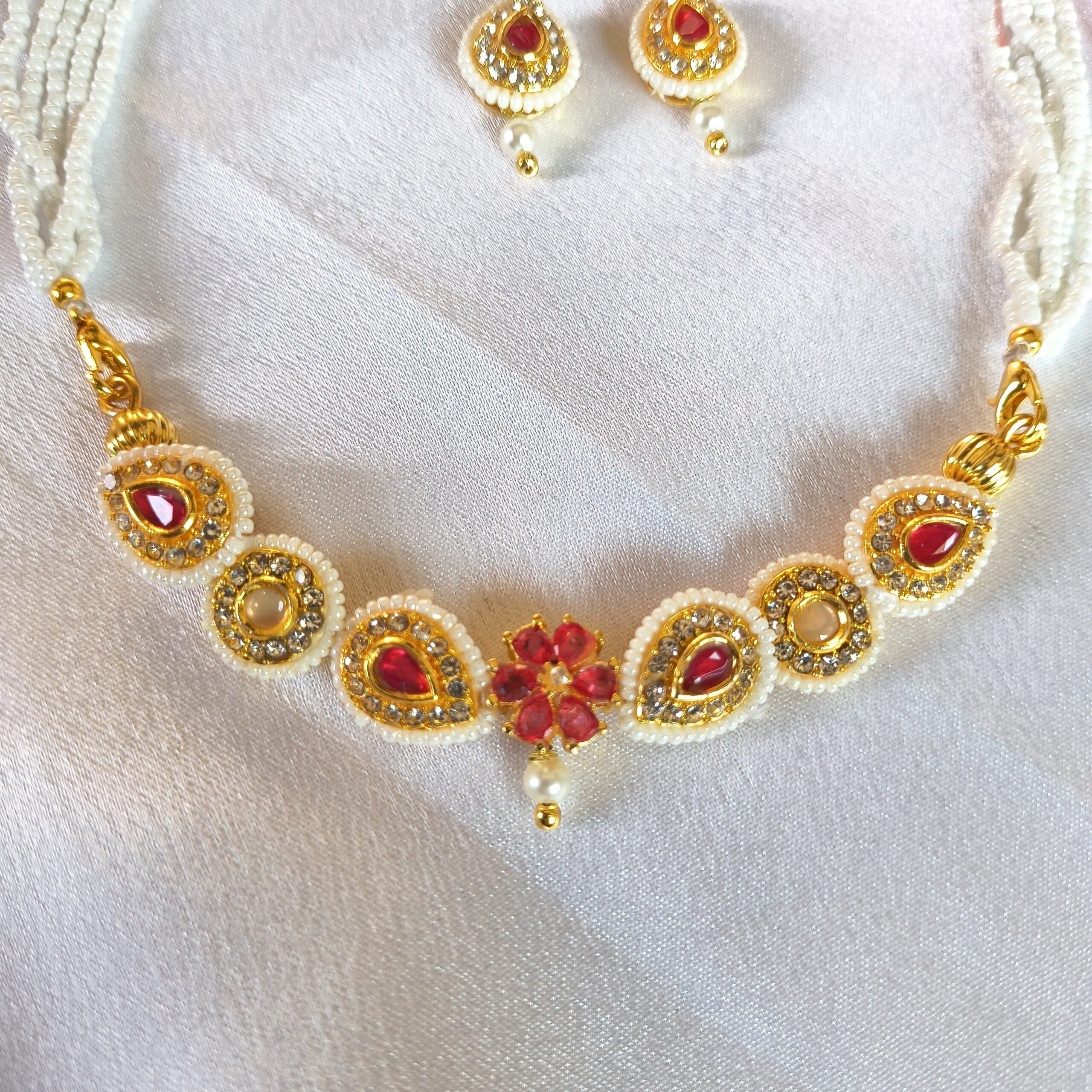 Vintage Kundan Jewellery Necklace Set With Ear Ring - Image 4