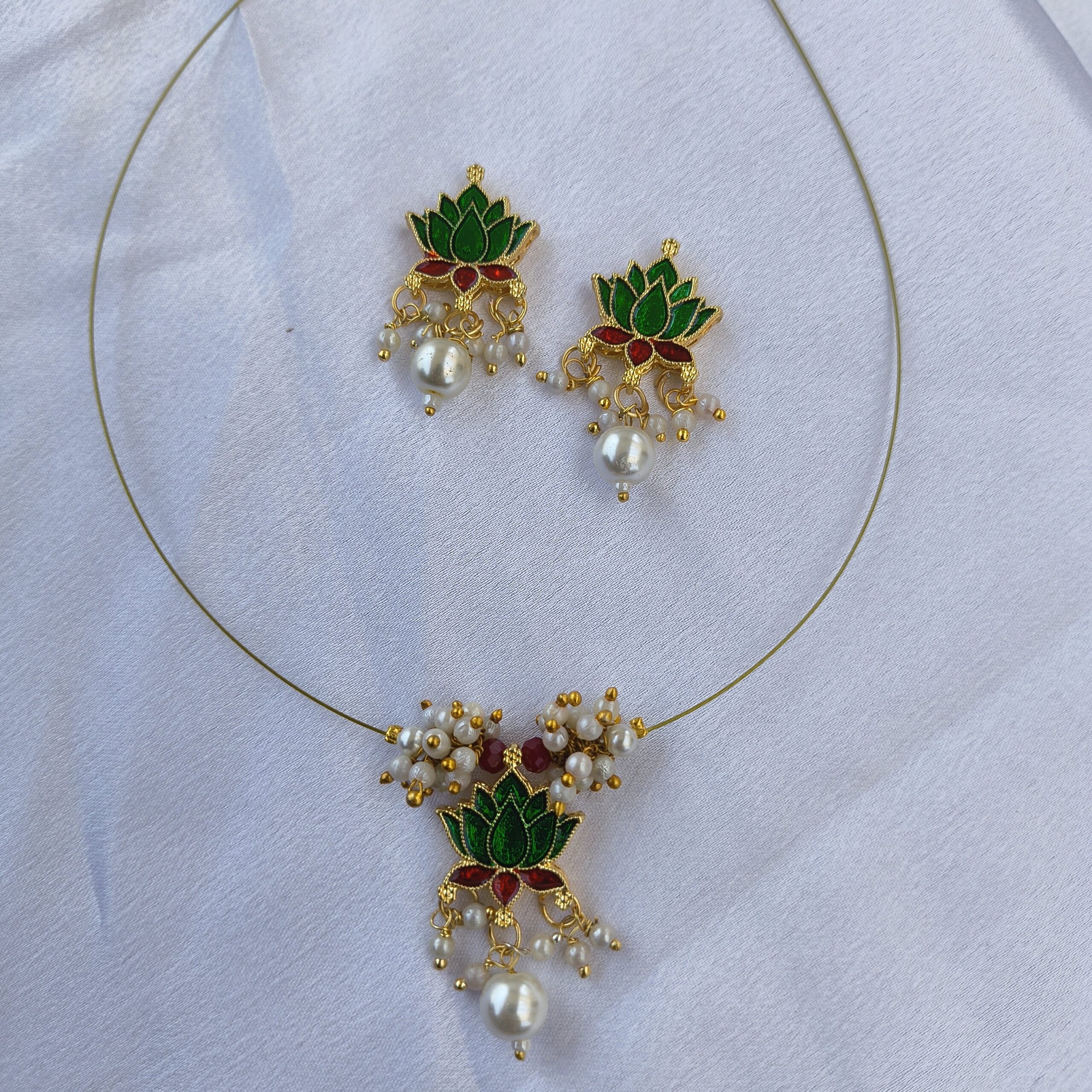 Green Lotus Invisible Necklace with Ear rings - Image 2