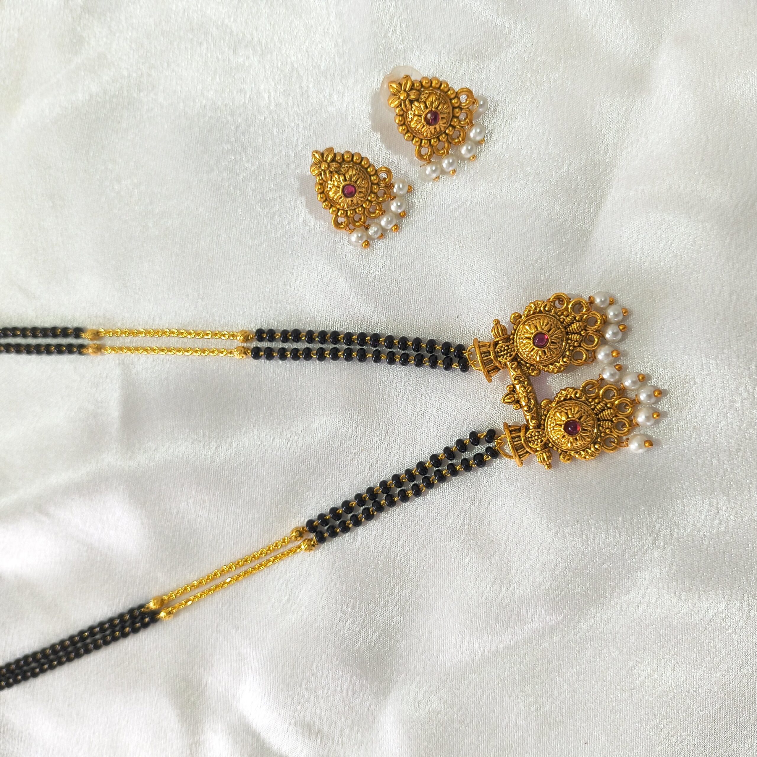 Golden Matt Small Pendant Mangalsutra With Ear rings | Maharashtrian Jewellery